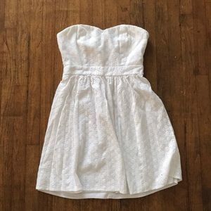 White, strapless dress